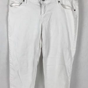 Sonoma White Denim Capris